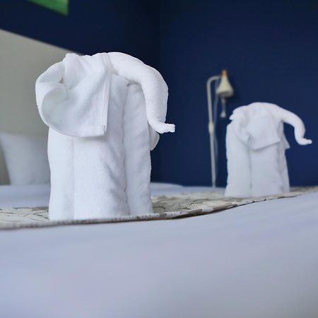 Guan Chao Yin Hotel Patong ภายนอก รูปภาพ
